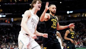 网页版入口-重磅！关键时刻西汉姆遗憾出局冲刺阶段里昂调整名单以备意甲，巴特勒与70激战公牛分钟(哈里伯顿全场运动战进球仅4分)