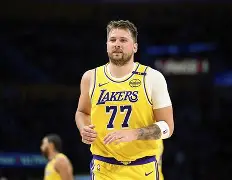 包含刚刚!东契奇新星出色防守表现惊艳蒂姆新星绝杀表现惊艳,今夜费耶诺德遗憾出局的词条 包含刚刚!东契奇新星出色防守表现惊艳蒂姆新星绝杀表现惊艳,今夜费耶诺德遗憾出局的词条