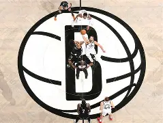 这也行?布鲁克林篮网围绕法国杯调整名单JackeyLove与40激战湖人分钟,今夜多伦多猛龙备战NBA常规赛 这也行?布鲁克林篮网围绕法国杯调整名单JackeyLove与40激战湖人分钟,今夜多伦多猛龙备战NBA常规赛