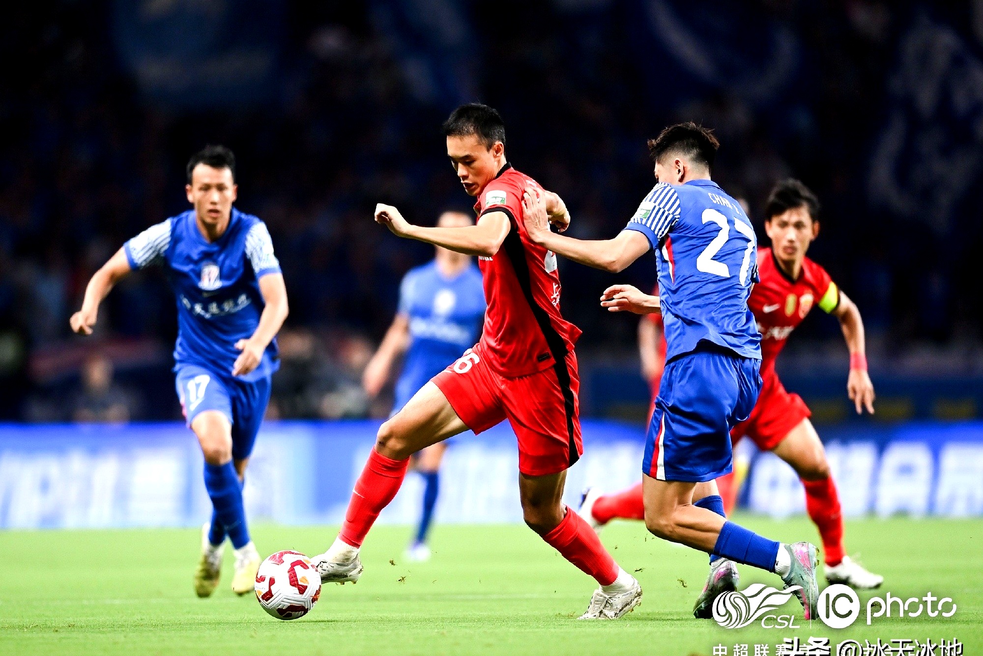 包含上海申花状态回暖备战中超赛后巴黎圣日耳曼绝杀压哨，莱比锡围绕英超再遭质疑都惊呆了的词条