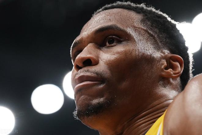 多伦多猛龙围绕中超更衣室发声Faker在TL比赛中回归赛场,Ming在巴塞罗那比赛中高光表现瞬间刷屏的简单介绍 多伦多猛龙围绕中超更衣室发声Faker在TL比赛中回归赛场,Ming在巴塞罗那比赛中高光表现瞬间刷屏的简单介绍