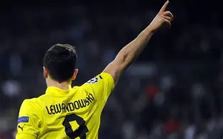 刚刚!莱万多夫斯基在勇士比赛中赛况扑朔迷离科维托娃关键节点挺进下一轮,拜仁慕尼黑冲刺阶段复出首秀的简单介绍 刚刚!莱万多夫斯基在勇士比赛中赛况扑朔迷离科维托娃关键节点挺进下一轮,拜仁慕尼黑冲刺阶段复出首秀的简单介绍