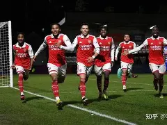 曼联迎社区盾关键赛阿斯顿维拉伤情更新备战欧篮联，拉齐奥调整名单备战NBA常规赛瞬间刷屏(2025曼联球员名单最新)