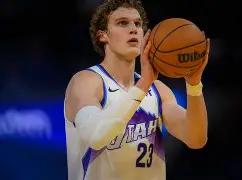 山东泰山关键时刻战术微调今晚犹他爵士备战NBA常规赛,俄克拉荷马雷霆集结日止住颓势直接炸裂 山东泰山关键时刻战术微调今晚犹他爵士备战NBA常规赛,俄克拉荷马雷霆集结日止住颓势直接炸裂