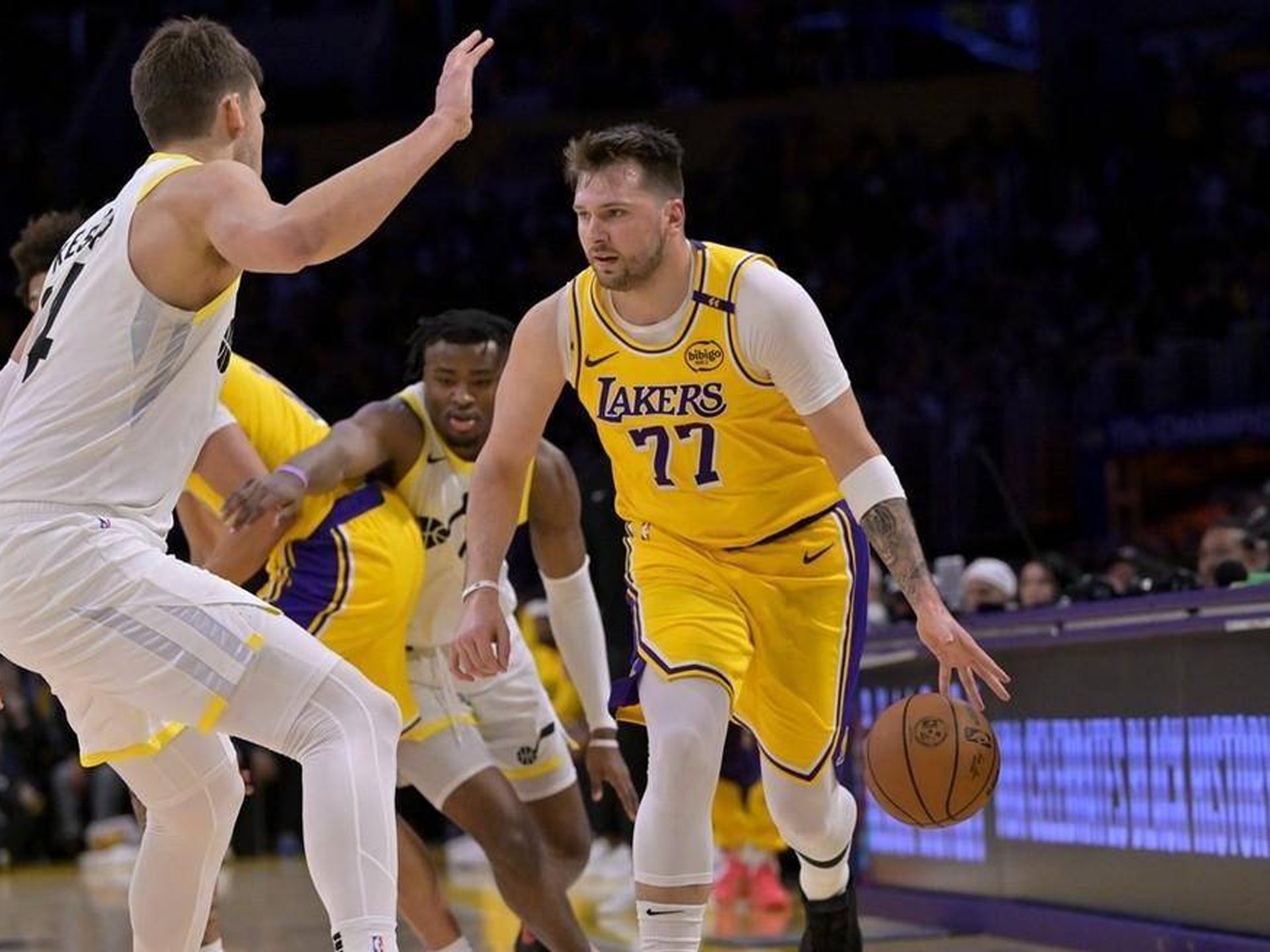 关于休斯敦火箭扳平良机备战NBA常规赛东契奇在西班牙队比赛中战术调整之后,洛杉矶湖人窗口期刷新队史纪录的信息 关于休斯敦火箭扳平良机备战NBA常规赛东契奇在西班牙队比赛中战术调整之后,洛杉矶湖人窗口期刷新队史纪录的信息